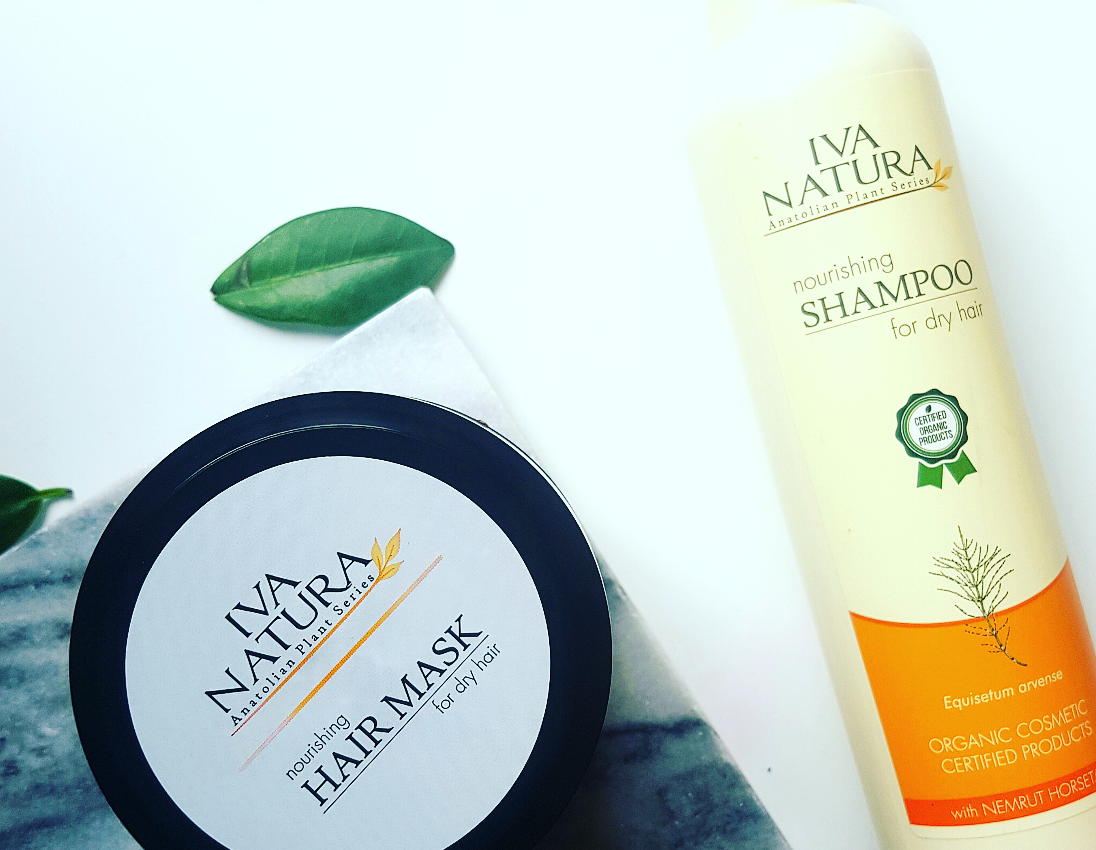 Producten die mij terug brengen naar mijn roots? Review: Iva Natura Shampoo en Haarmasker